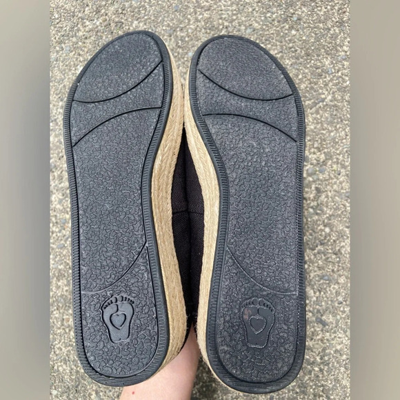 BOBS Skechers Women's Black Espadrilles Wedges Memory Foam Arch Pillow Sz 8.5 - Picture 8 of 9